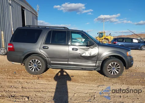 2015 Ford Expedition Xlt z USA, uszkodzony, nr VIN 1FMJU1HT0FEF44583